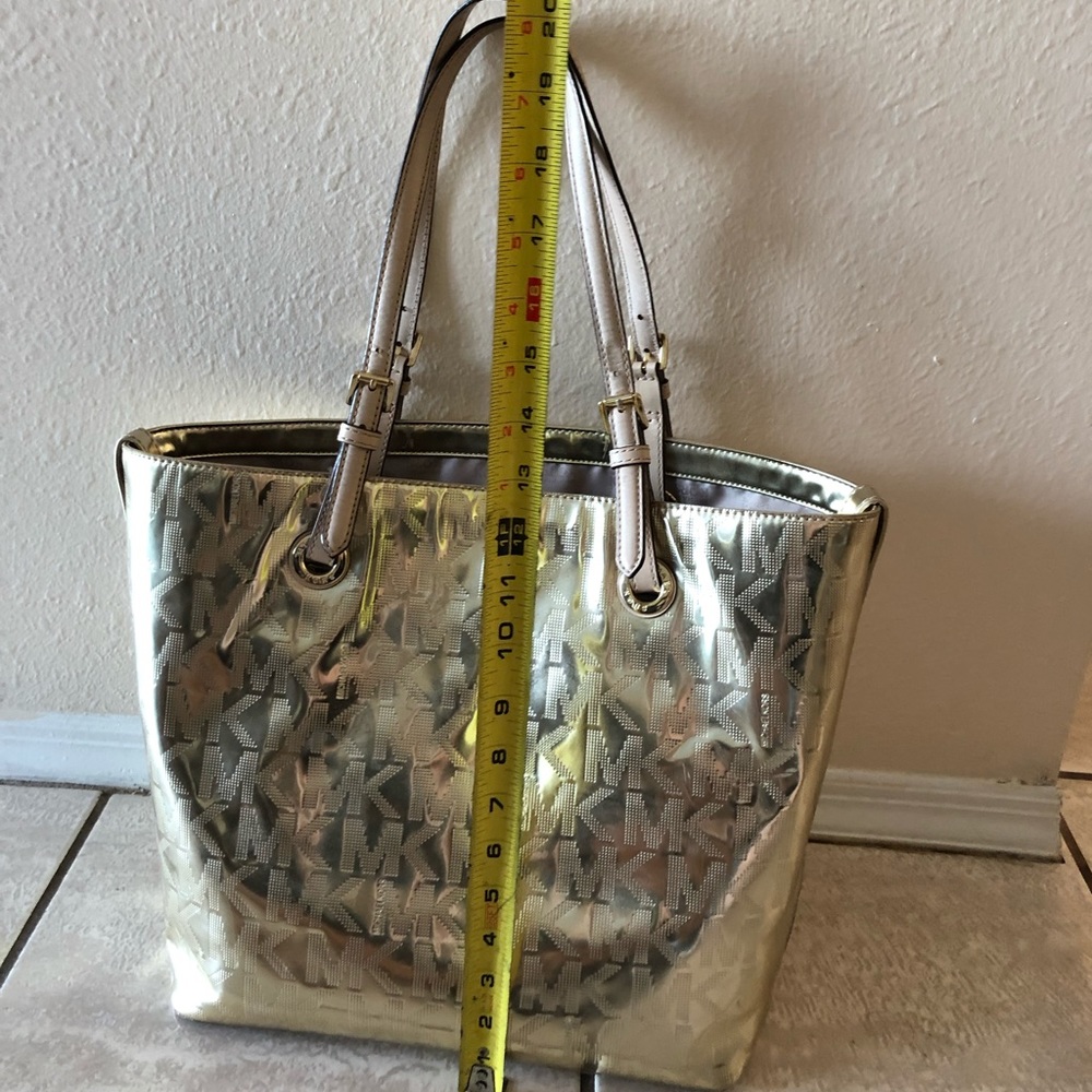 Michael Kors purse handbag